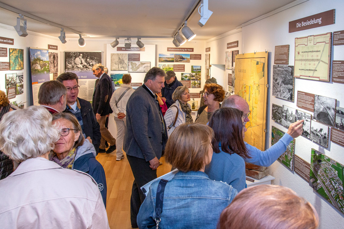 Großer Andrang im Ausstellungsraum